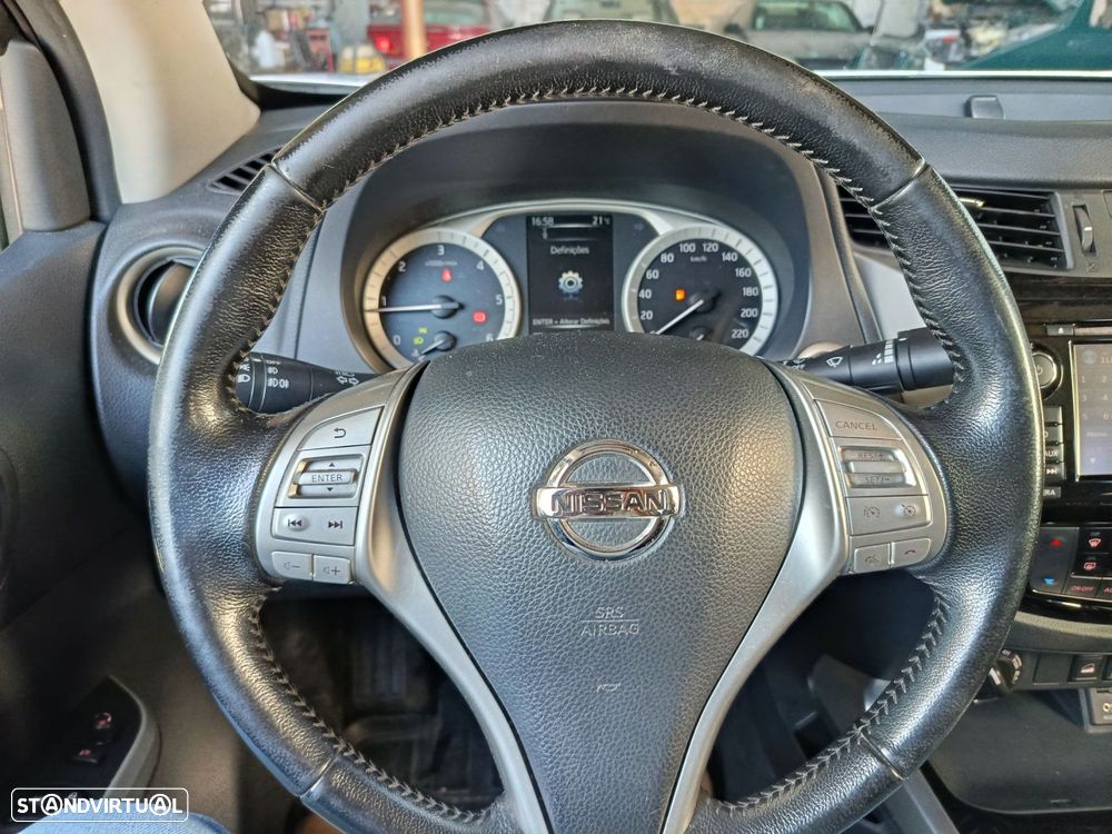 Nissan Navara 2.3 dCi CD 4WD Tekna Auto - 9