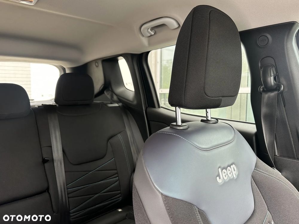 Jeep Renegade - 28