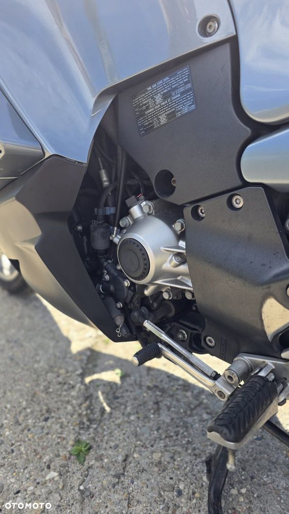 Kawasaki GTR - 10