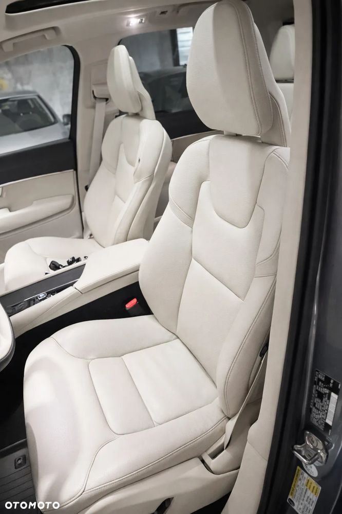 Volvo XC 90 T5 AWD Momentum Pro 7os - 7