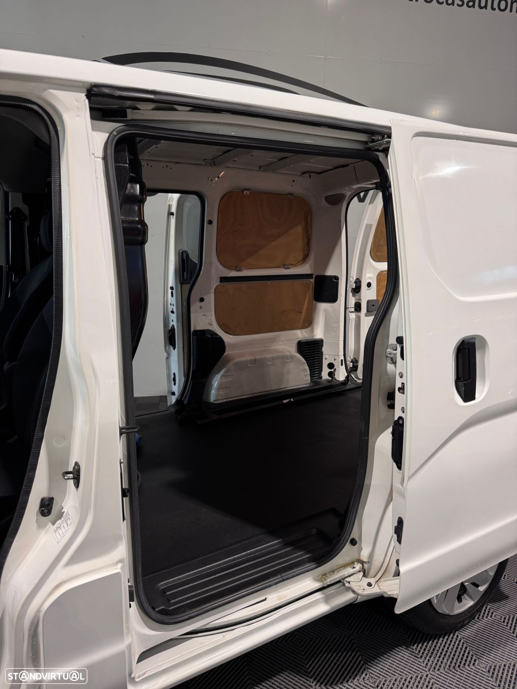 Nissan E-NV200 5p Premium Grelha - 13