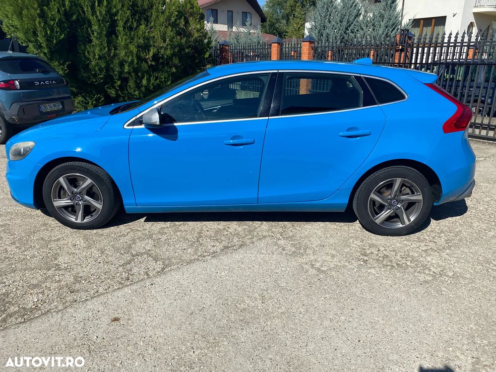 Volvo V40 D4 VEA R-Design - 2
