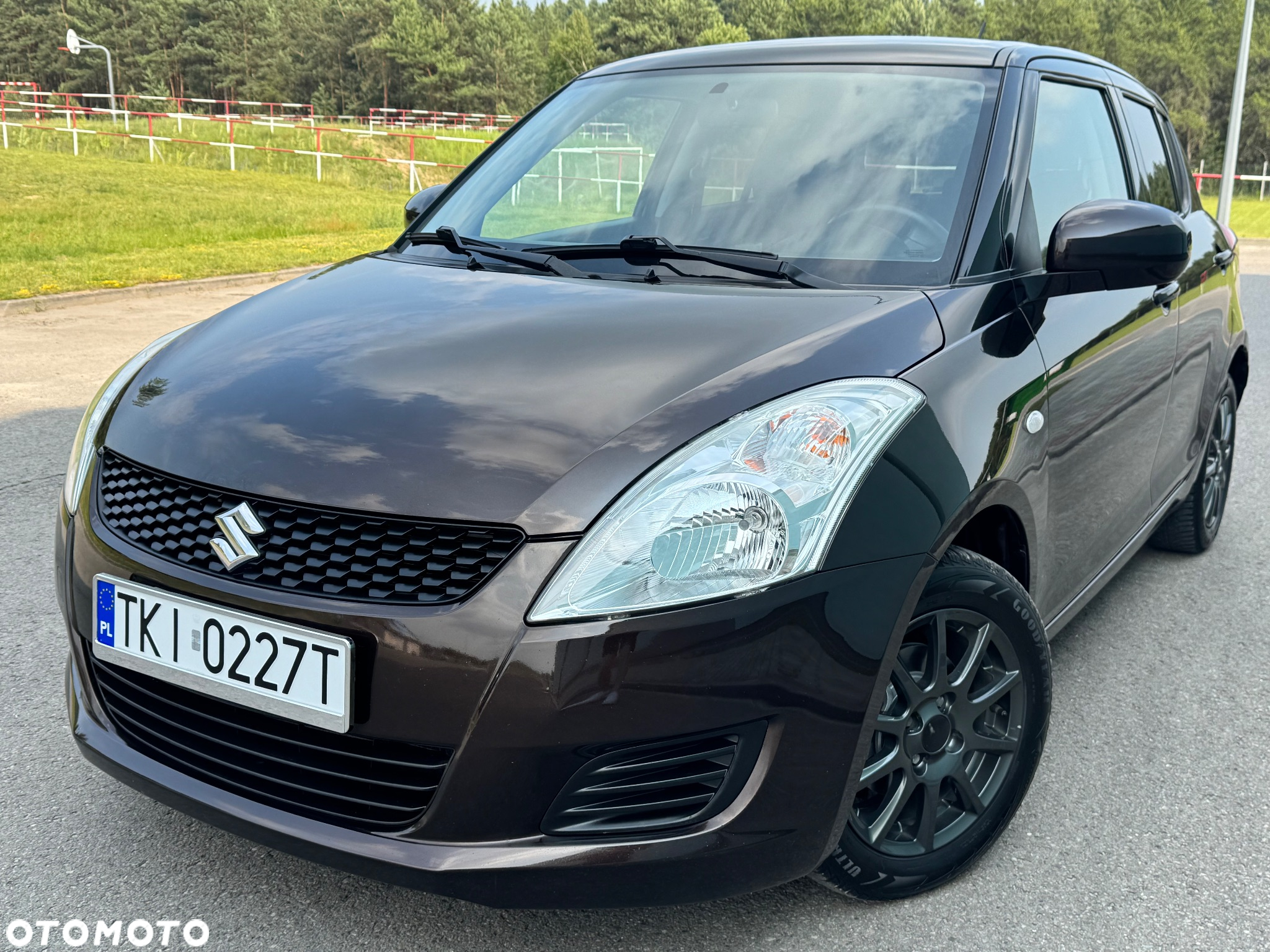 Suzuki Swift 1.2 Premium - 10