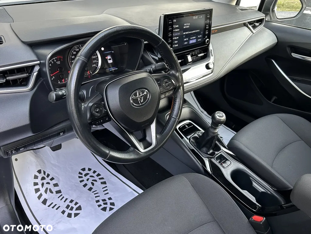Toyota Corolla - 23