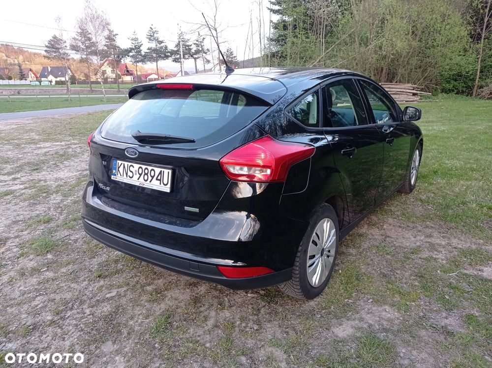 Ford Focus 1.0 EcoBoost Ambiente - 10