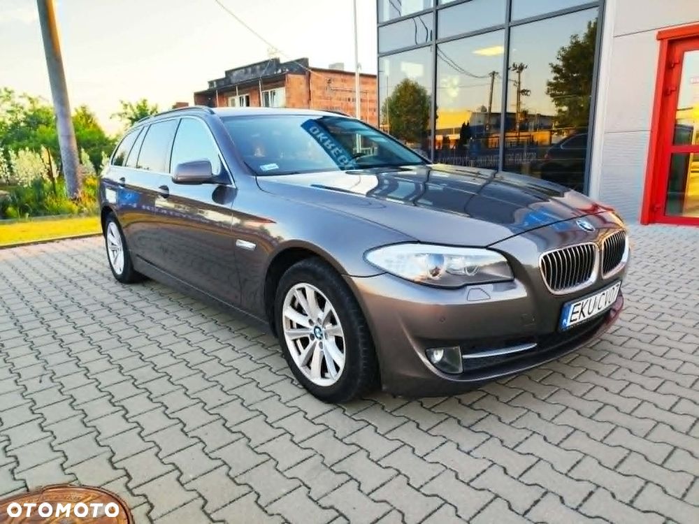 BMW Seria 5 525d - 18