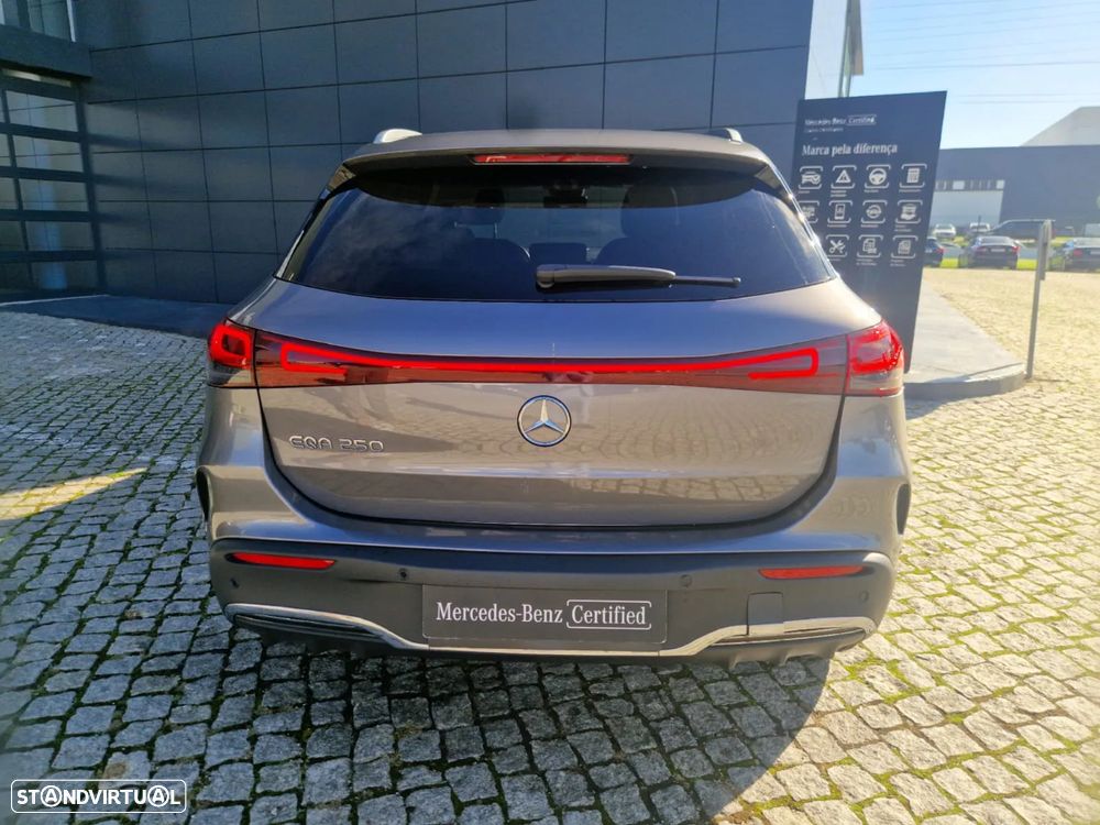Mercedes-Benz EQA 250 AMG Line - 13