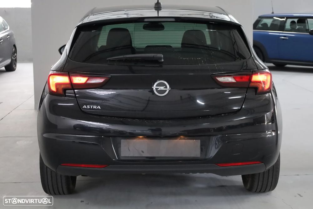 Opel Astra 1.6 D S&S 120 Anos - 21