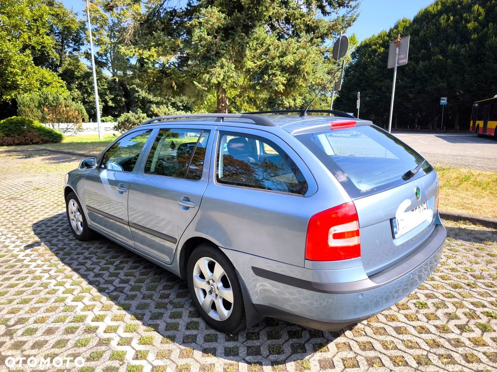 Skoda Octavia 1.6 Elegance - 6