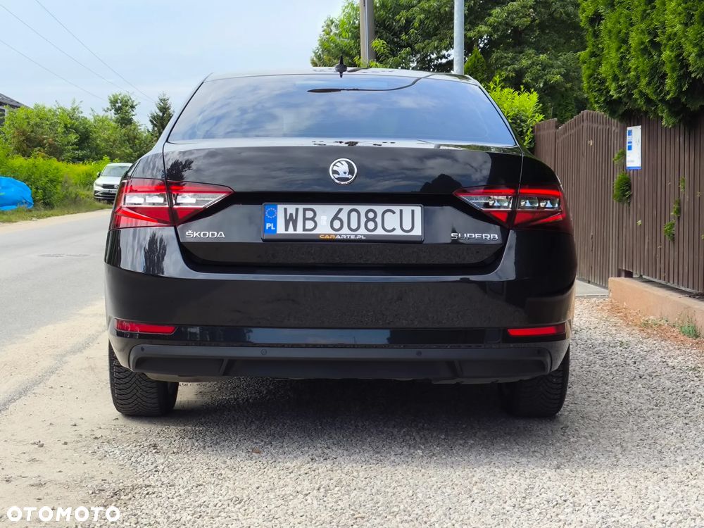 Skoda Superb 1.4 TSI ACT DSG Ambition - 9