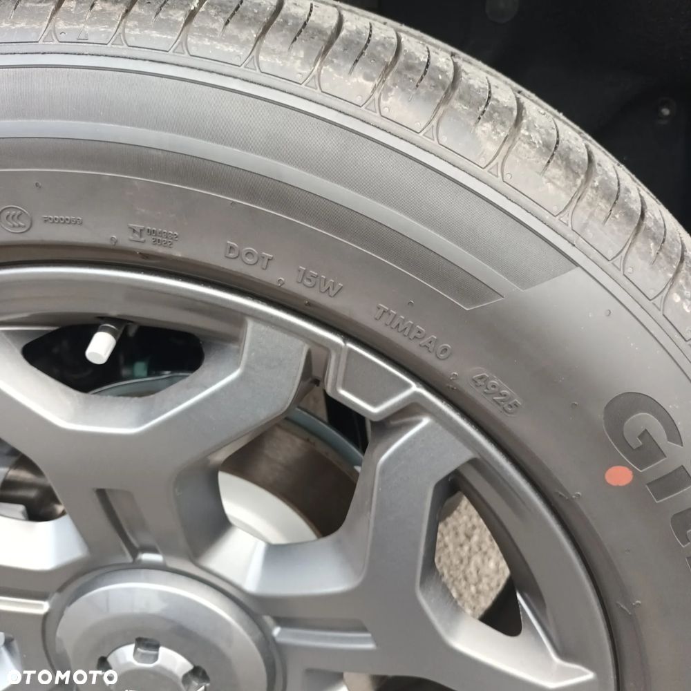 Opony letnie do auta 4x4 suv 255/55/20 - 13