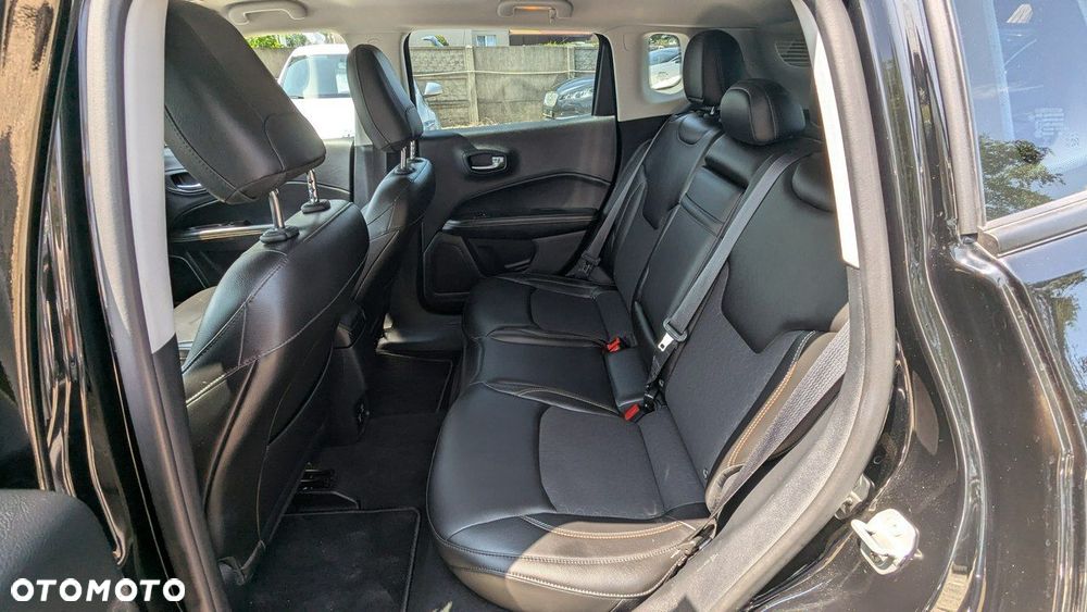 Jeep Compass - 17