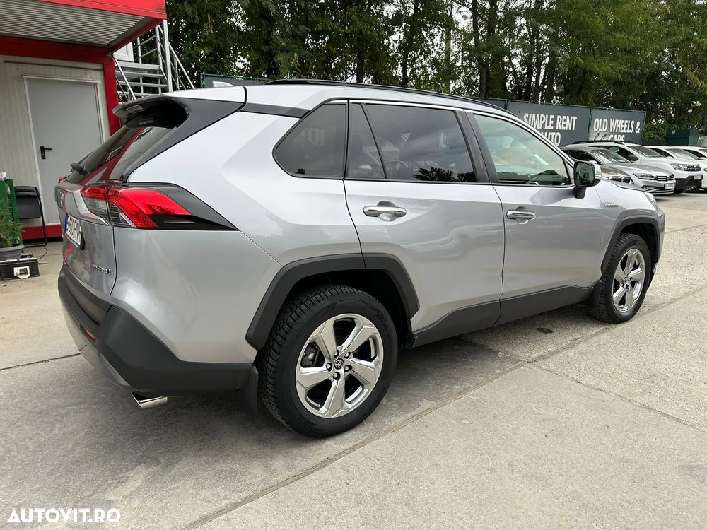 Toyota RAV4 - 5
