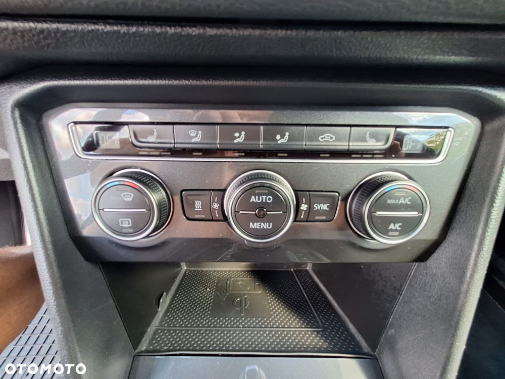 Volkswagen Tiguan 2.0 TDI SCR 4MOTION DSG Highline - 28