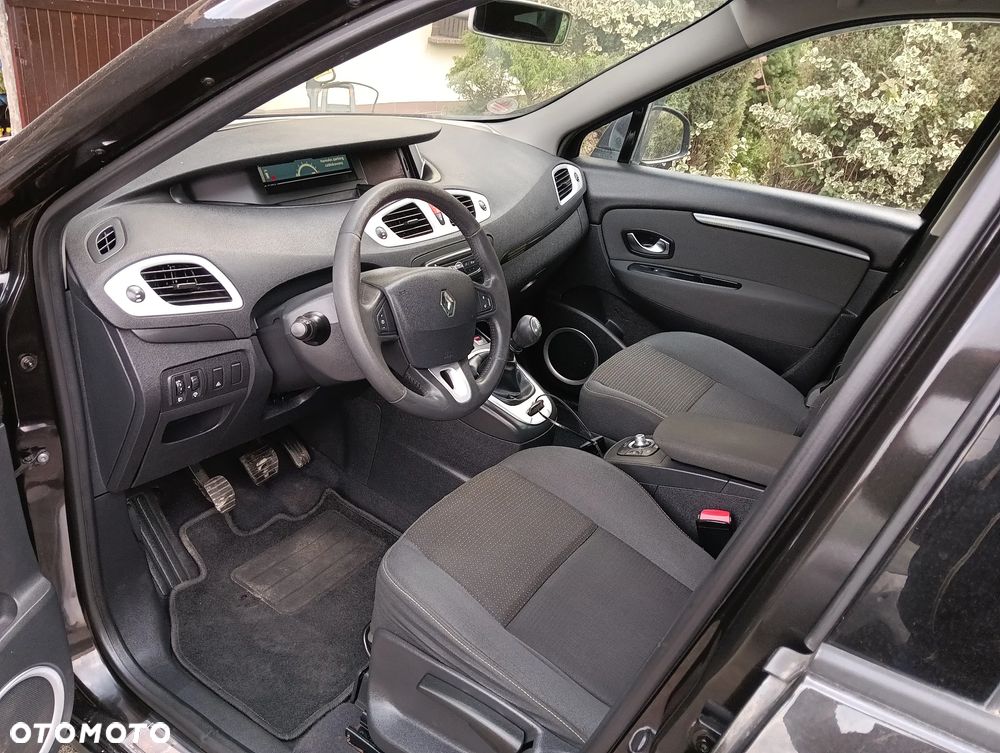 Renault Scenic 1.6 16V 110 Dynamique - 16