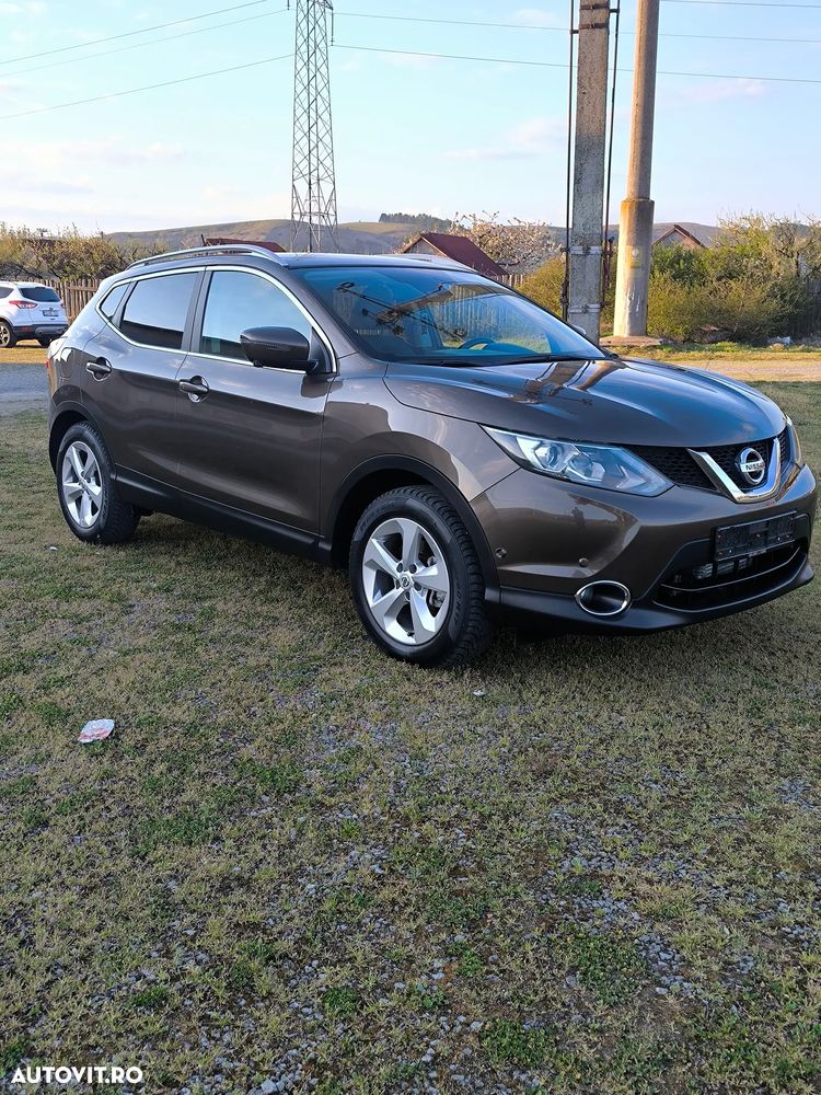Nissan Qashqai 1.6 DCI Xtronic TEKNA - 3