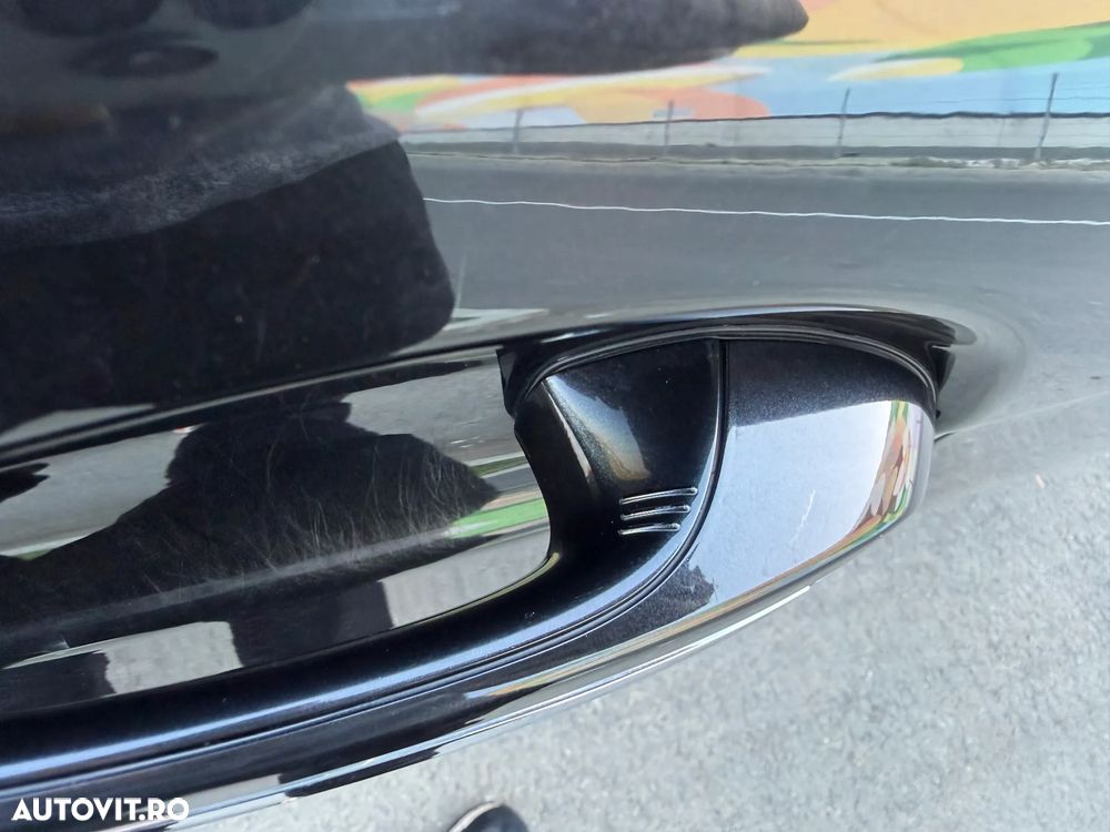 BMW Seria 5 520d AT - 9