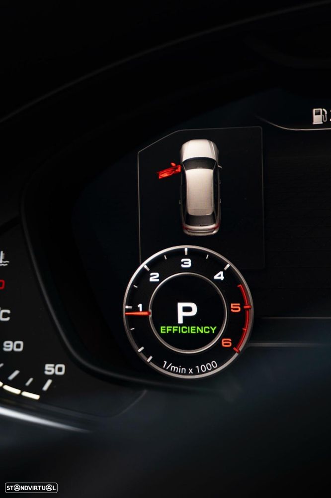 Audi A4 Avant 2.0 TDI S tronic - 14