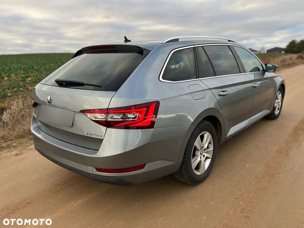 Skoda Superb 2.0 TDI Active - 6