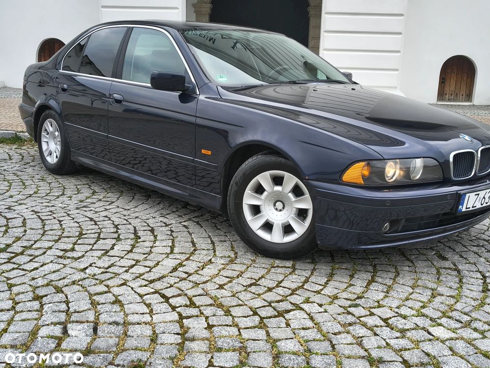 BMW Seria 5 520i Touring Edition Exclusive - 2