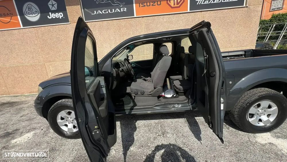 Nissan Navara Nav 2.5 dCi KC SE Comf+C-C+BDT - 9