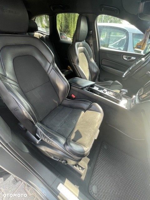 Volvo XC 60 D5 AWD R-Design - 14