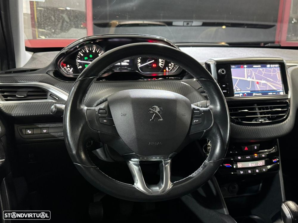 Peugeot 208 PureTech 82 Start & Stop Allure - 10