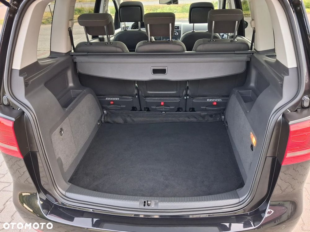 Volkswagen Touran 1.6 TDI DPF MATCH - 23