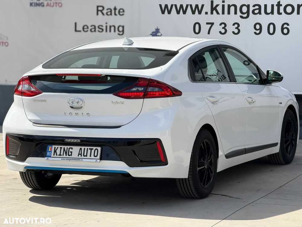 Hyundai IONIQ - 4