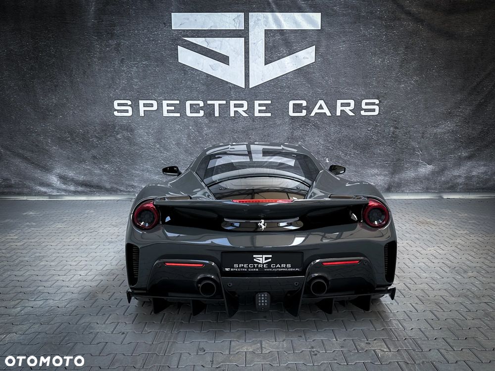 Ferrari 488 Pista - 7
