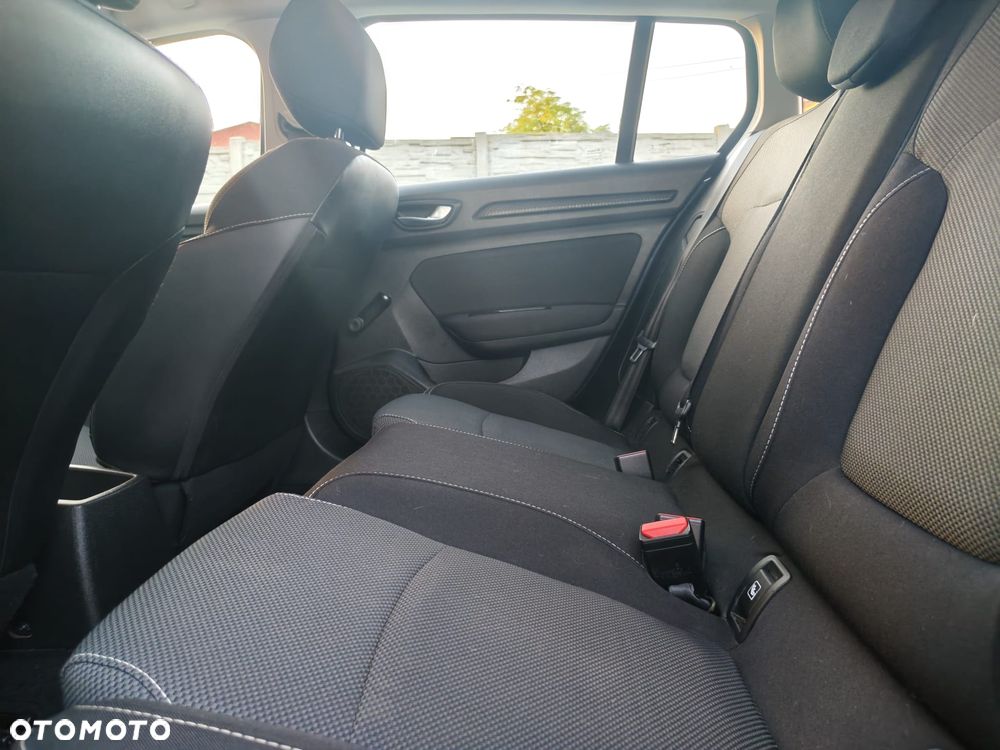Renault Megane TCe 115 GPF LIMITED - 26