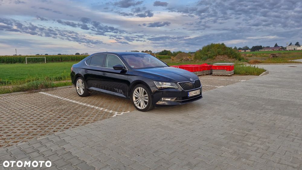 Skoda Superb 2.0 TDI Style DSG - 10
