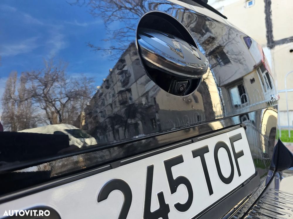 Volkswagen Passat - 13