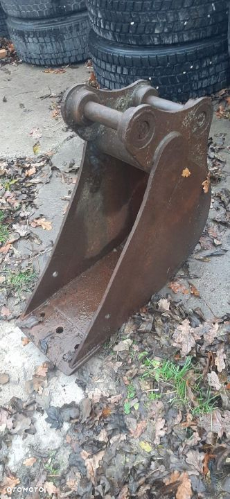ŁYŻKA DO KOPARKI ZE SWORZNIAMI 30CM DOOSAN - 6
