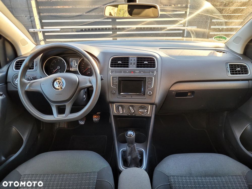 Volkswagen Polo 1.0 (Blue Motion Technology) Comfortline - 19