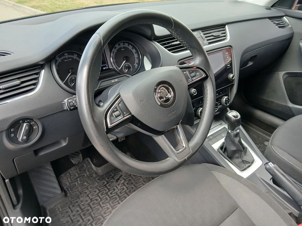 Skoda Octavia 1.5 TSI ACT Ambition - 10