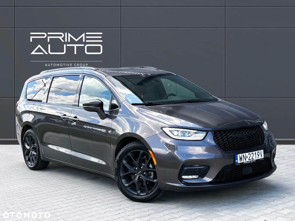 Chrysler Pacifica - 4