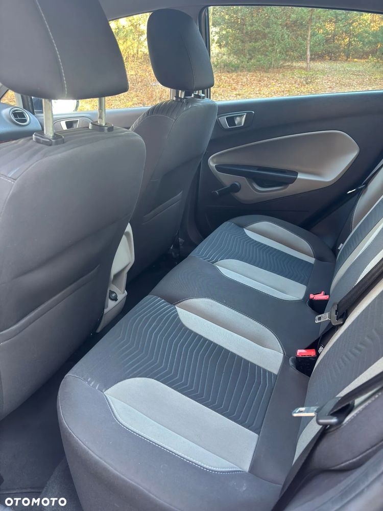 Ford Fiesta 1.5 TDCi Silver X - 13