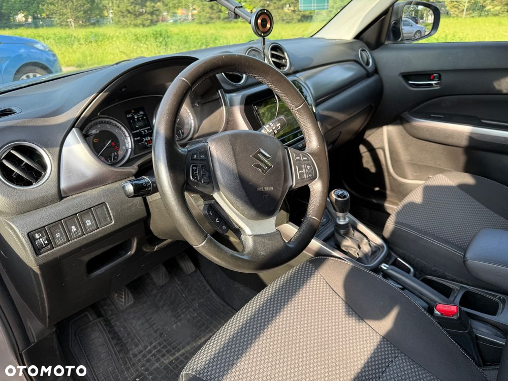 Suzuki Vitara 1.4 Boosterjet Premium 2WD - 14