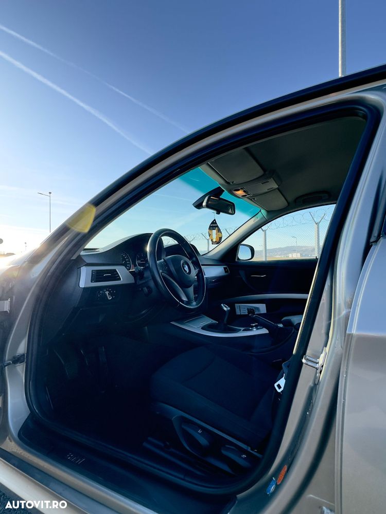 BMW Seria 3 318d DPF - 23