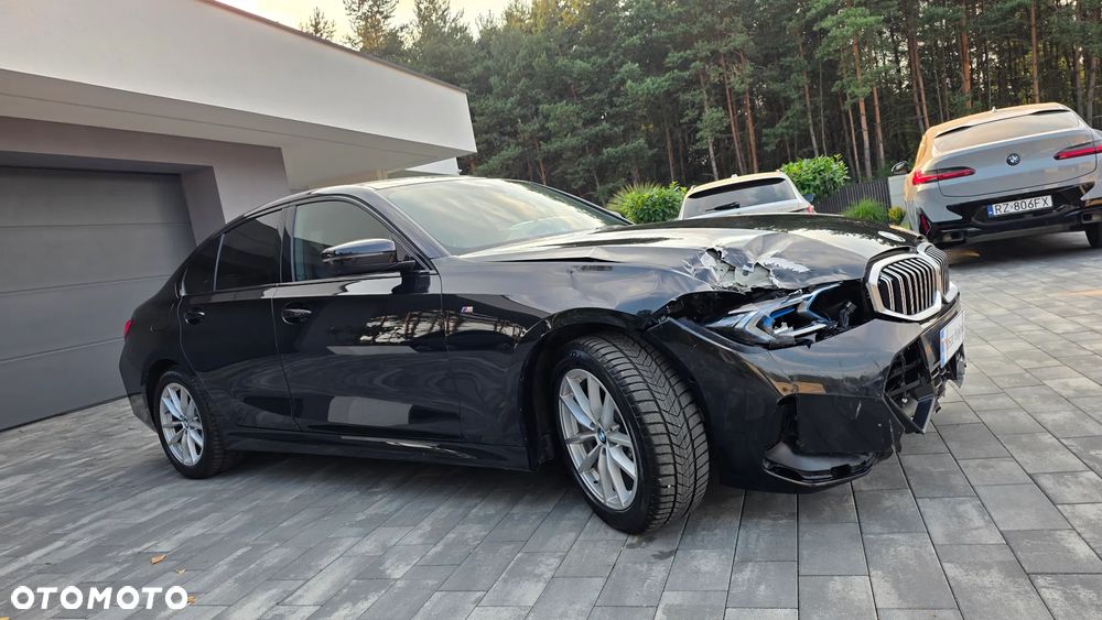 BMW Seria 3 330i xDrive M Sport sport - 13