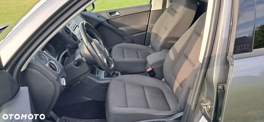 Volkswagen Tiguan - 9