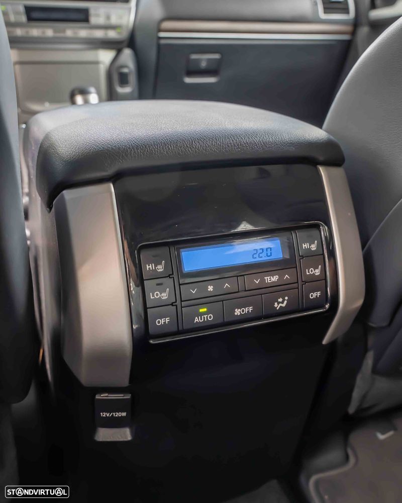 Toyota Land Cruiser Prado - 17