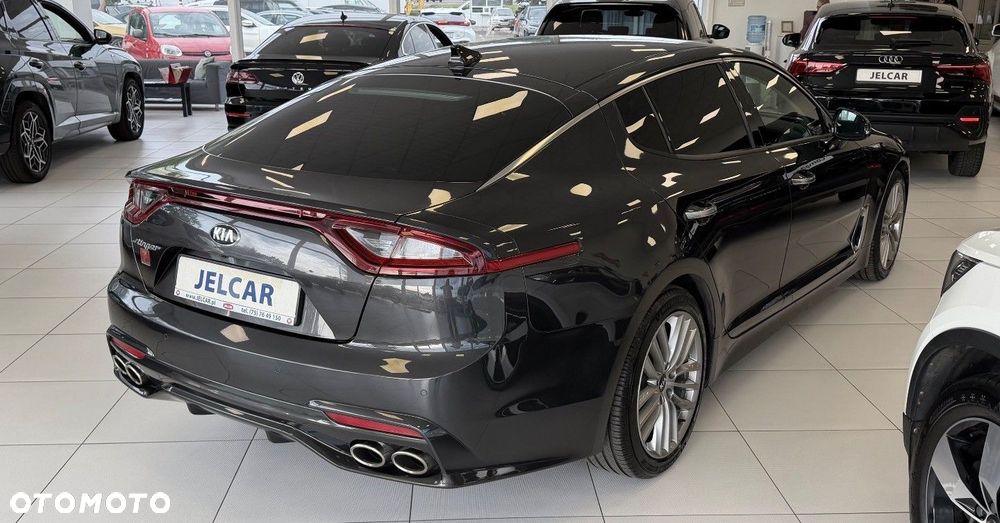 Kia Stinger 2.0 T-GDI GT Line - 18