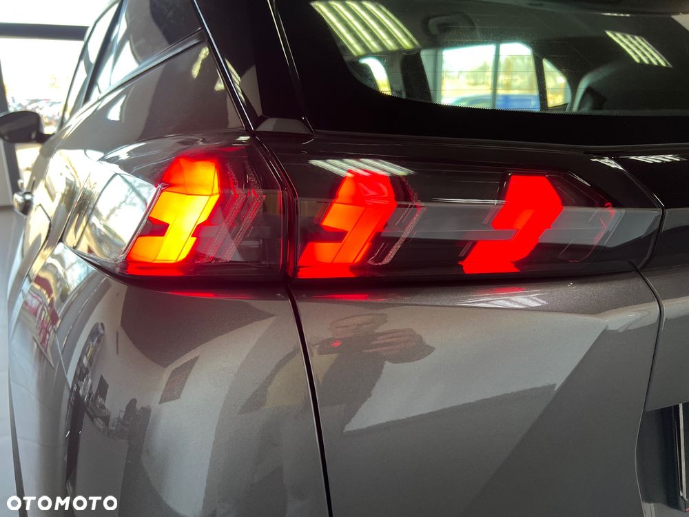 Peugeot 2008 - 6