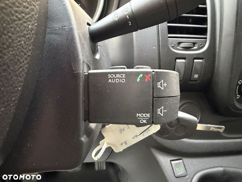 Renault Trafic - 17