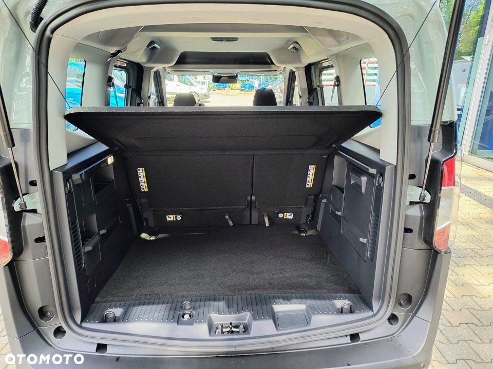 Ford Tourneo Courier - 11
