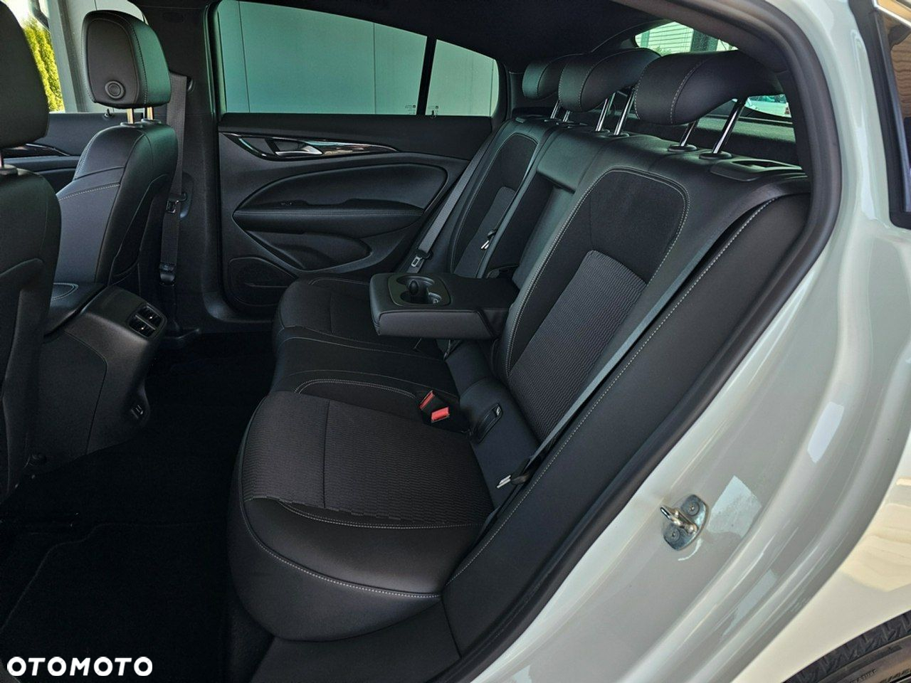Opel Insignia - 29