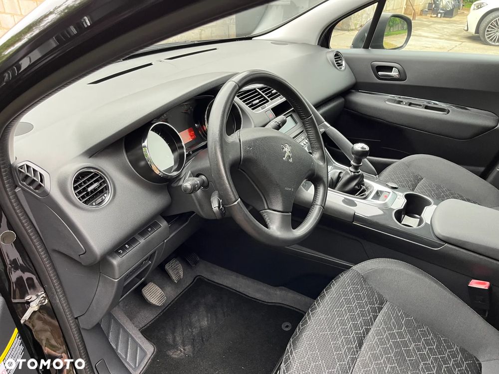 Peugeot 3008 PureTech 130 Stop & Start GPF Allure - 8