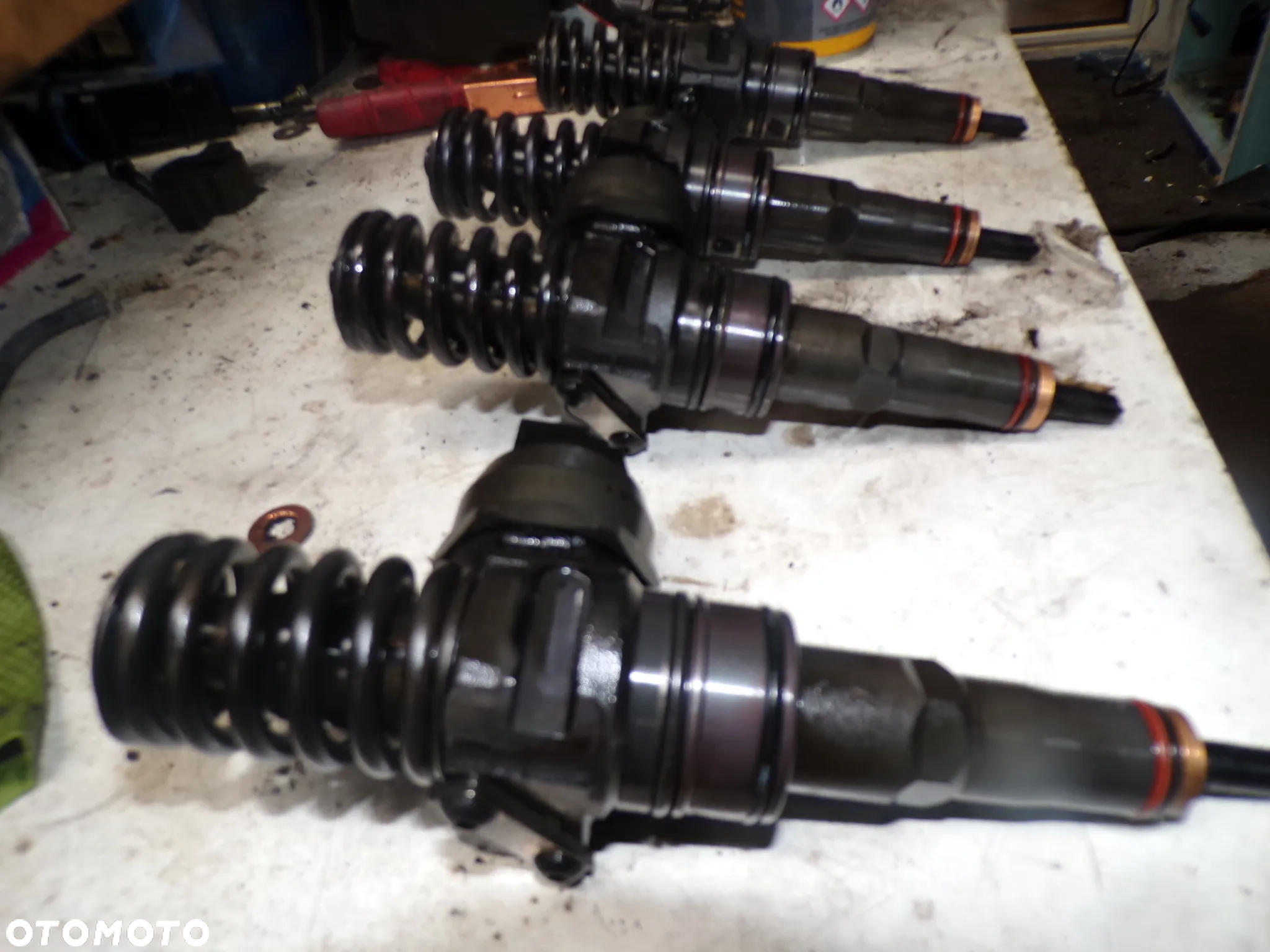 Pompowtryski VW 1.9 tdi bkc bxe 038130073ag KOMPLET - 2